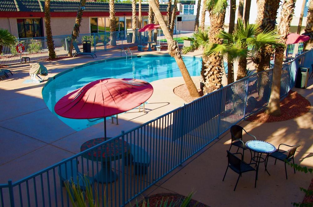Motel Ramada By Wyndham Yuma Exterior foto