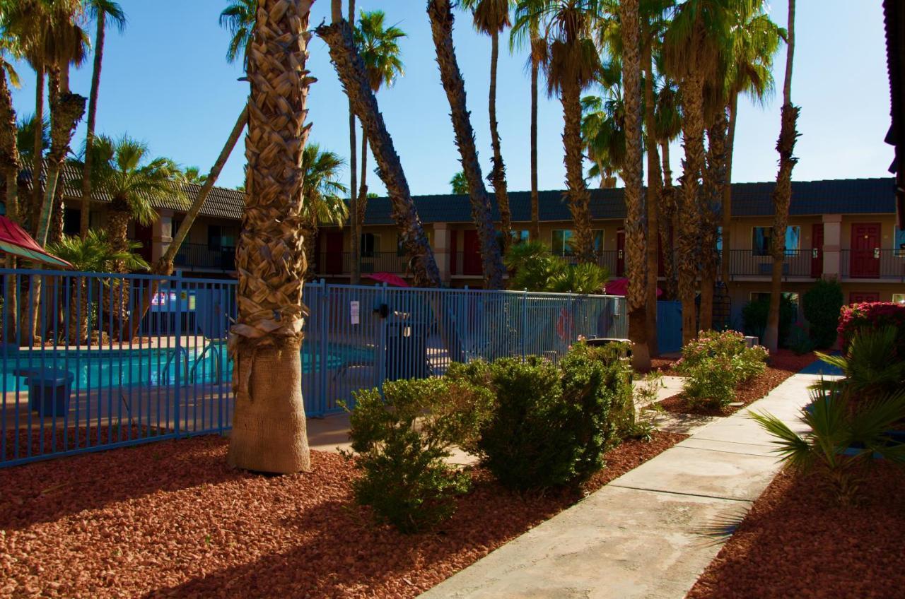 Motel Ramada By Wyndham Yuma Exterior foto