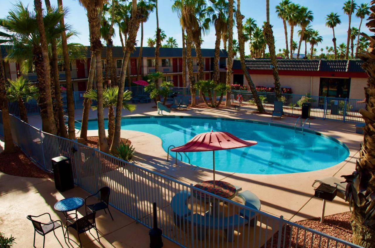 Motel Ramada By Wyndham Yuma Exterior foto